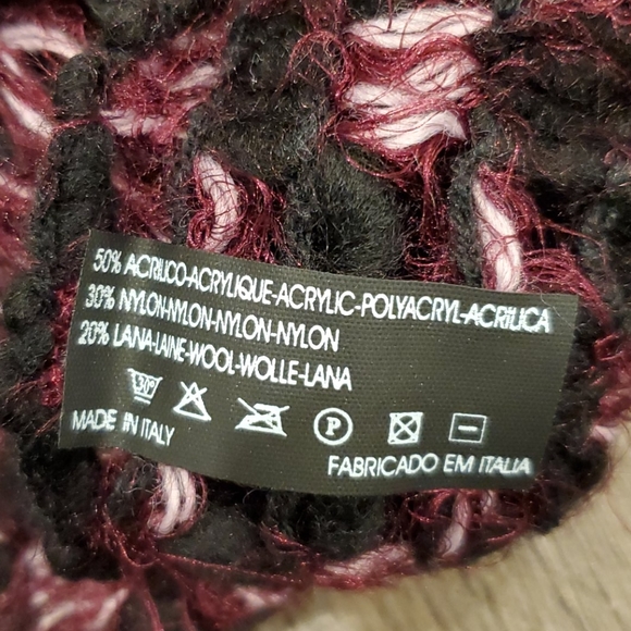 Brand New Black and Maroon Wool Scarf - Picture 3 of 3